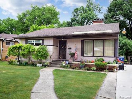 3106 Clement St, Flint, MI, 48504-4105 | Card Image