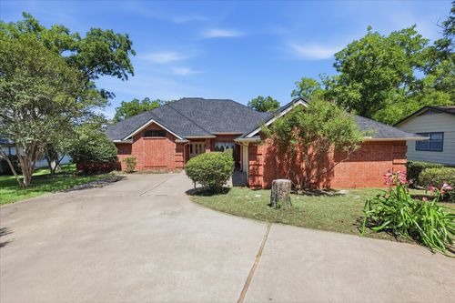 3910 Bandera Dr, Granbury, TX, 76049-5138 | Card Image