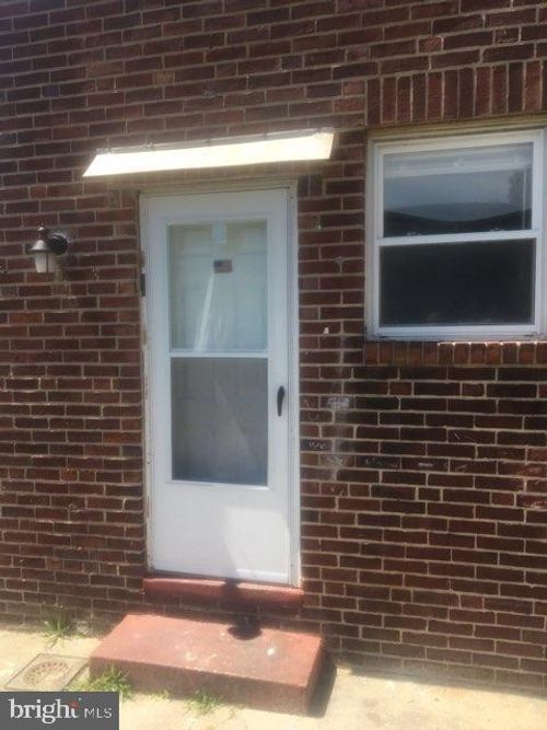 downstairs-1402 Collings Rd, CAMDEN, NJ, 08104 | Card Image