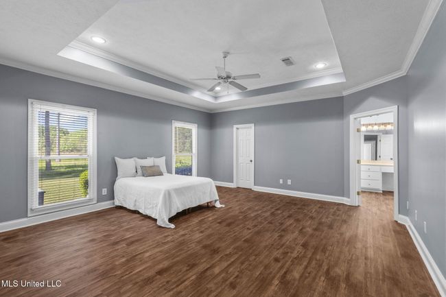 50-web-or-mls-211 Lake Terrace-54 | Image 32