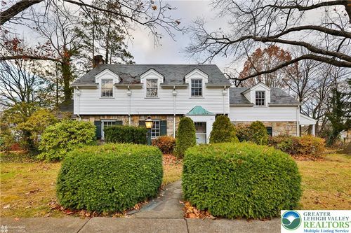 1104 Raymond Ave, BETHLEHEM, PA, 18018-2101 | Card Image