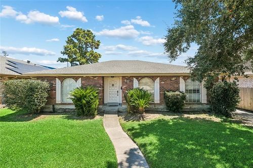 86 Gelpi Ave, Kenner, LA, 70065-3151 | Card Image