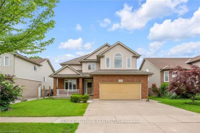 7149 Parkside Rd, House other with 4 bedrooms, 4 bathrooms and 4 parking in Niagara Falls ON | Image 2