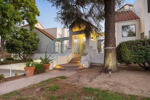 8-1340 Glenwood Rd, Glendale, CA, 91201 | Card Image