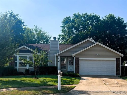 805 Weathervane Ct, Manchester, MO, 63021-8413 | Card Image