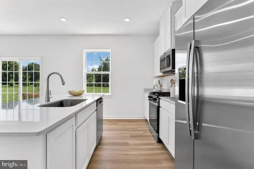 17 Handbell Ln, SICKLERVILLE, NJ, 08081-2079 | Card Image