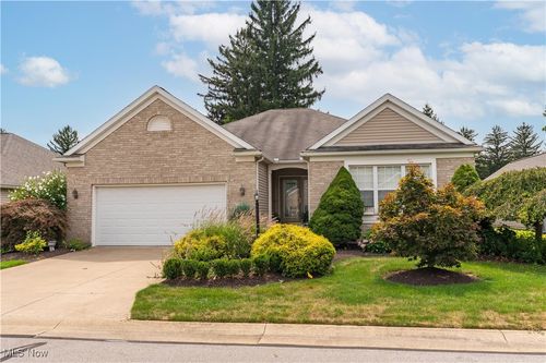 3541 Elmhurst Cir, Uniontown, OH, 44685-6714 | Card Image