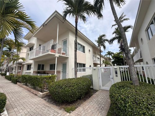 2b-1100 Venetian Way, Miami Beach, FL, 33139-1063 | Card Image