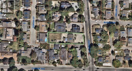 2056 Pandosy St, Kelowna, BC, V1Y1S3 | Card Image