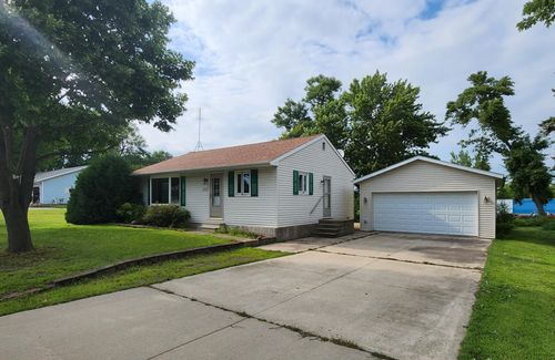 1110 Highway Ave, Bird Island, MN, 55310-1207 | Card Image