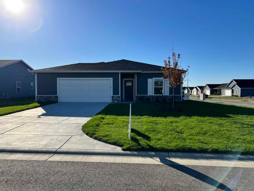 3139 E Highridge Ct, Park City, KS, 67219-4585 | Card Image