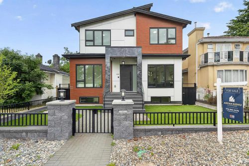 5835 Clarendon St, Vancouver, BC, V5R3K4 | Card Image
