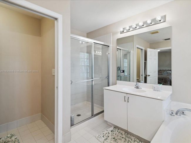 12468 Sw 44 Th Ct, Townhouse with 3 bedrooms, 3 bathrooms and null parking in Miramar FL | Image 18