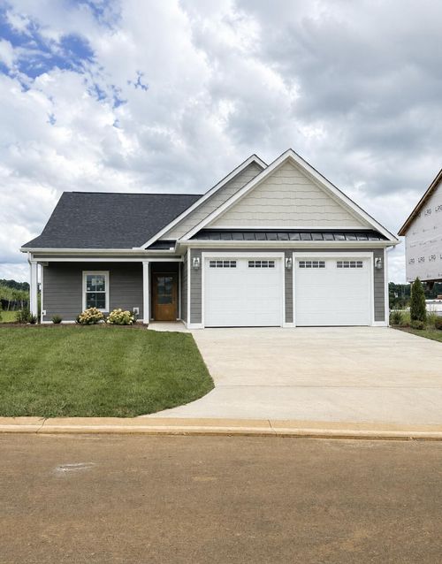 2444 Sandstone Dr, Morristown, TN, 37814 | Card Image