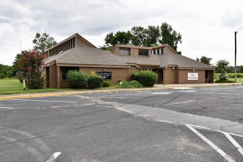 810 Newman Dr, Helena, AR, 72342-8950 | Card Image