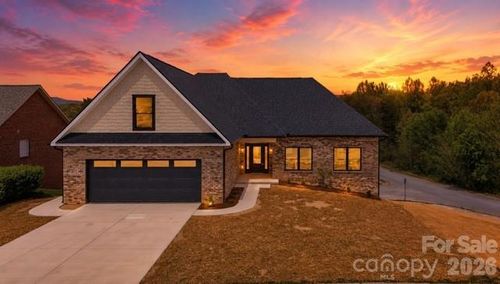 426 Huntington Woods Dr N, Lenoir, NC, 28645-5939 | Card Image