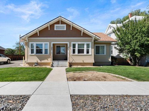 357 Roberts St, Reno, NV, 89502-1877 | Card Image