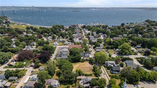 78 Narragansett Ave, Jamestown, RI, 02835-1174 | Card Image