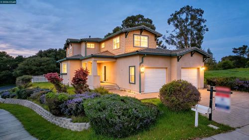 213 N Rancho Pl, El Sobrante, CA, 94803-1107 | Card Image