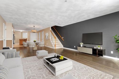 unit-9d-18 Dale St, Andover, MA, 01810-5665 | Card Image