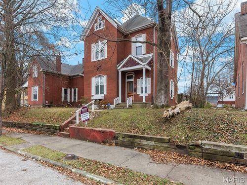 520 E C St, Belleville, IL, 62220-4066 | Card Image