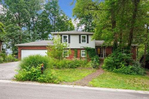2426 S Cottonwood Cir, Bloomington, IN, 47401-4305 | Card Image