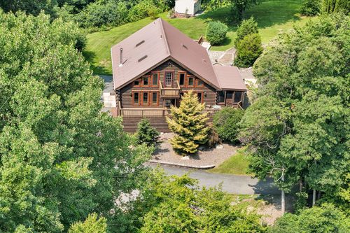 83 S Mountain Rd, ROBESONIA, PA, 19551-9209 | Card Image