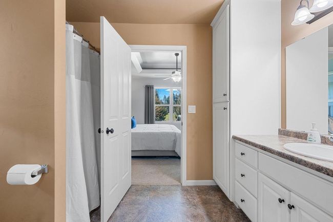 635 Pebblestone Circle, House other with 4 bedrooms, 4 bathrooms and null parking in HOBART WI | Image 19