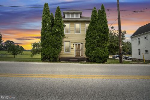 1041 Irishtown Rd, NEW OXFORD, PA, 17350-9542 | Card Image