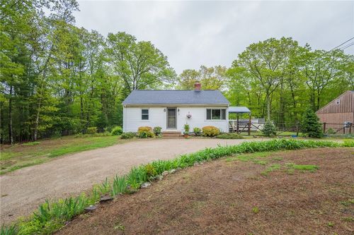 198 Carpenter Rd, Foster, RI, 02825-1208 | Card Image