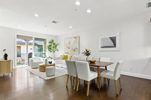 541 Holthouse Ter, Sunnyvale, CA, 94087 | Card Image