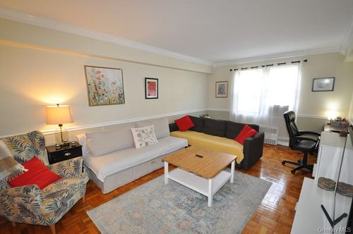 1c-142 Garth Rd, Scarsdale, NY, 10583-3720 | Card Image