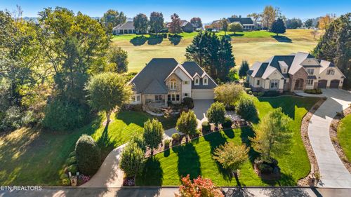 310 Pineberry Dr, Vonore, TN, 37885-5321 | Card Image