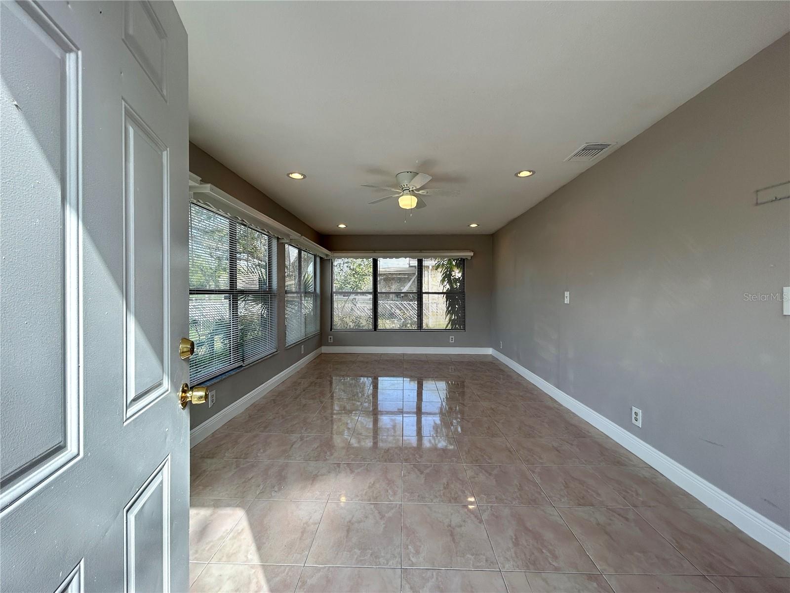 Residential Lease in ST PETERSBURG 3