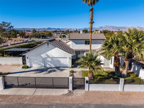 2135 Saratoga St, Las Vegas, NV, 89146-3138 | Card Image