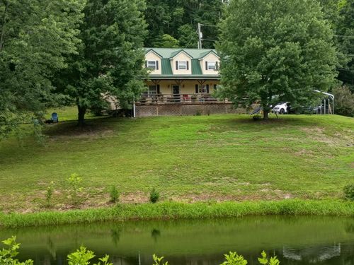 417 Clearview Rd, Hustonville, KY, 40437-9044 | Card Image