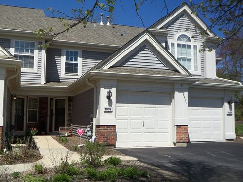 105-1069 Talbots Ln, Elk Grove Village, IL, 60007-7111 | Card Image