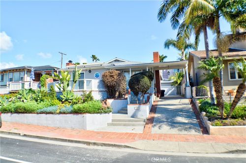 123 W Avenida Valencia, San Clemente, CA, 92672-4241 | Card Image