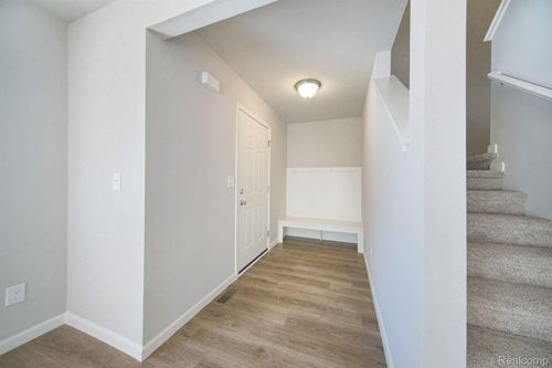 146 Woodland Way, Manchester, MI, 48158-8583 | Card Image