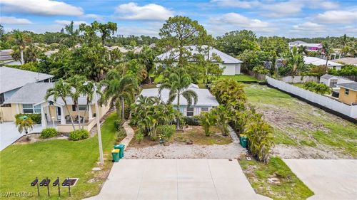 751 108th Ave N, Naples, FL, 34108-1896 | Card Image