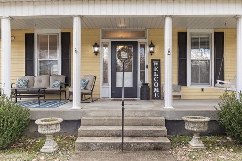 412 E Cedar St, Franklin, KY, 42134-1228 | Card Image