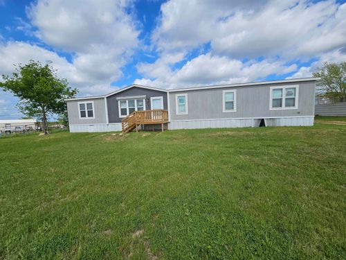 811 Ne Front St, Millsap, TX, 76066-2380 | Card Image