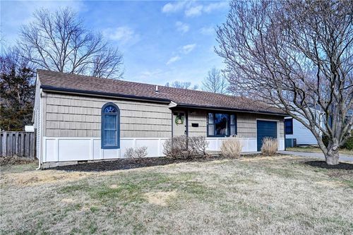 7306 Maple St, Overland Park, KS, 66204-2151 | Card Image