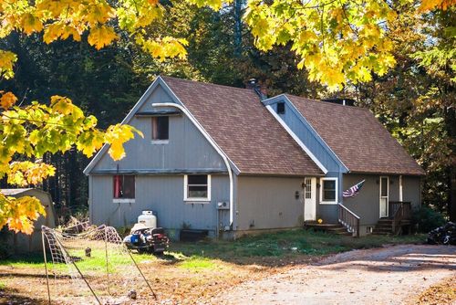 15 Cherokee Dr, Epping, NH, 03042-1900 | Card Image