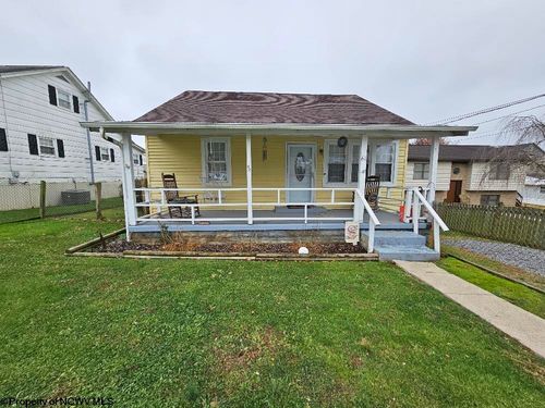 61 Leo Menendez Dr, Spelter, WV, 26438-1107 | Card Image