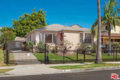 1817 S Genesee Ave, Los Angeles, CA, 90019-2990 | Card Image