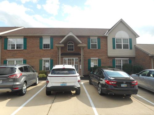 8812 Carrousel Park Cir, Cincinnati, OH, 45251 | Card Image
