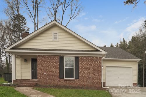 6502 Touchwood Dr, Charlotte, NC, 28227-8049 | Card Image