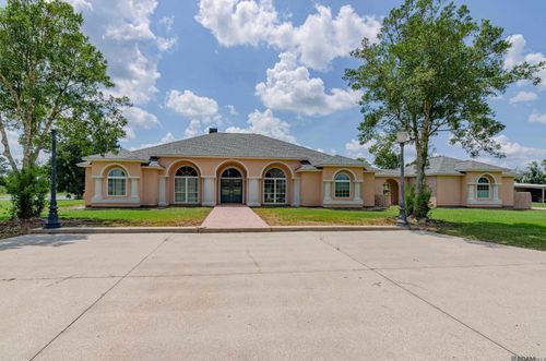 7389 Highway 70, Donaldsonville, LA, 70346-8446 | Card Image