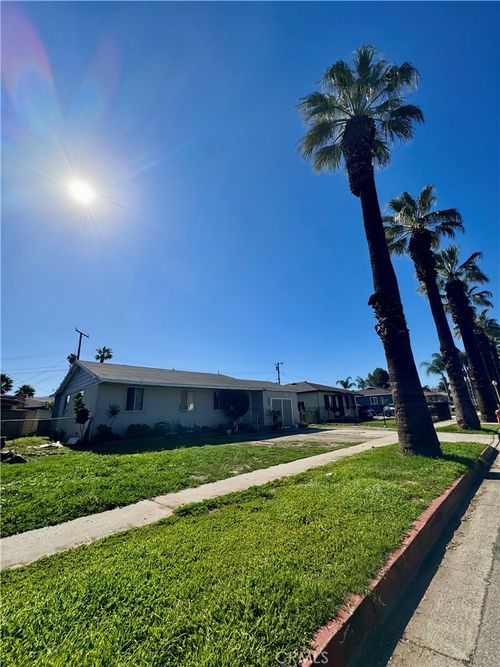 1084 Circle City, Corona, CA, 92879 | Card Image